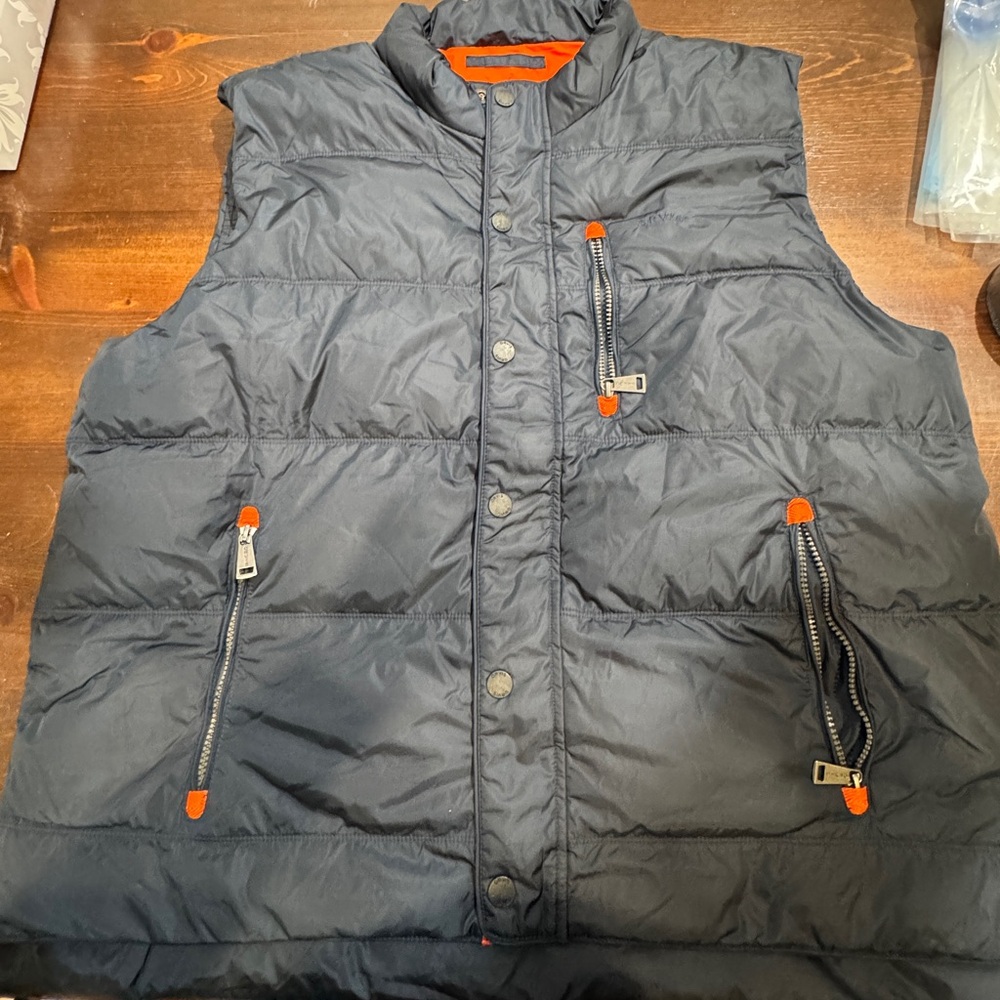 Orvis Essex Men's Navy Blue Down Puffer Vest reversible to Safety orange. XL